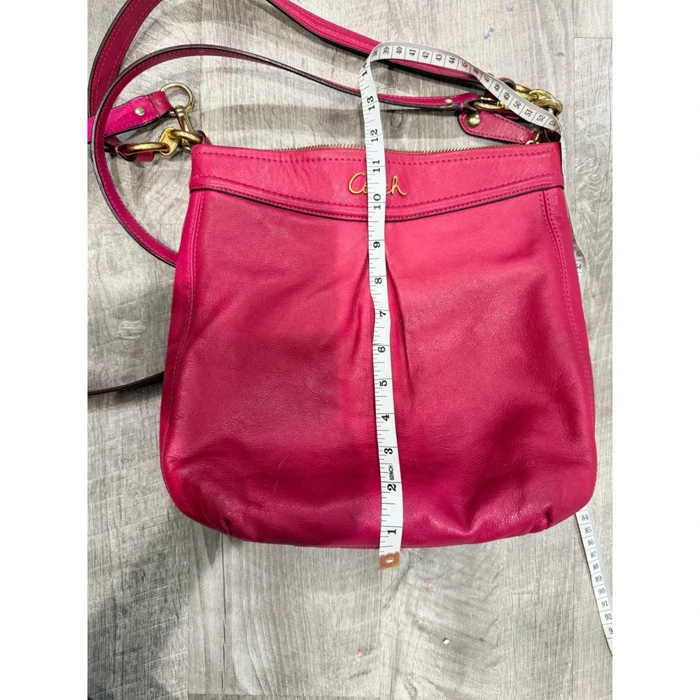 Coach Ashley Pink Leather Crossbody Swingpack Bag F20114 Gold Hardware
